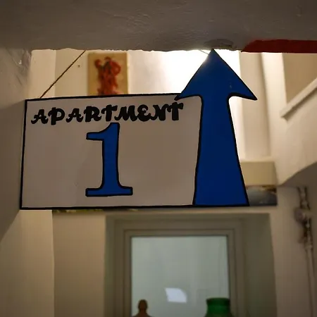 梅尔诺斯特住宿加早餐旅馆 公寓式酒店 布林迪西